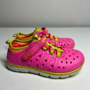 Stride Rite Made 2 Play Pink Phibian Sneaker Sandals Size 12 Water shoes